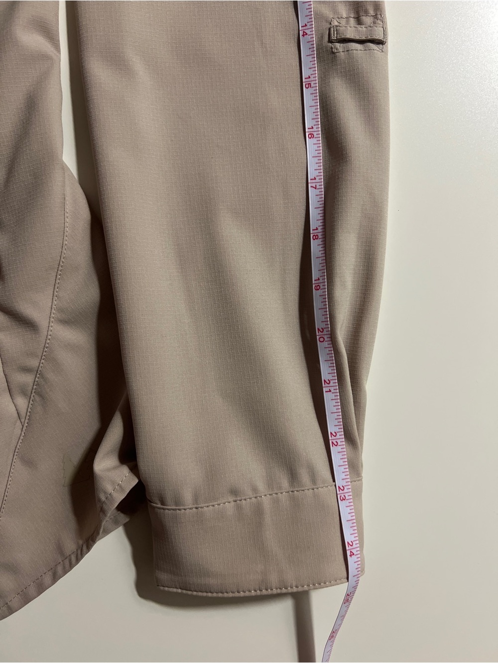 REI Hiking Travel Shirt S Beige Vented Roll Tab Sleeve Outdoor Top - Picture 16 of 16